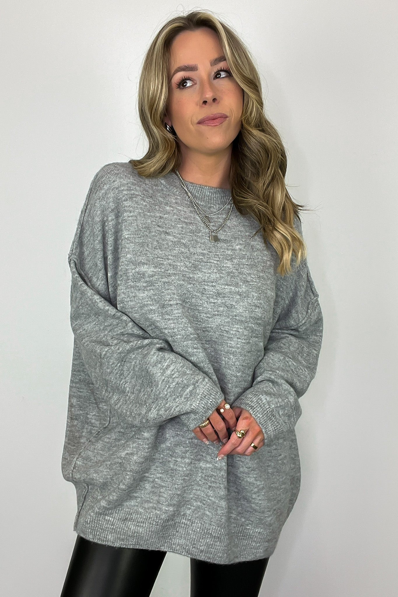 50% OFF🔥Women's Solid Oversized Cozy Crew Neck Sweater-Buy 2 Free Shipping