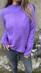Cashmere soft sweater purple